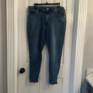 EUC Levi’s 721 High Rise Skinny Jeans 34” (18)